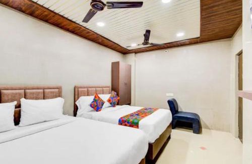 Hyderabad Hotel | FabHotel Deaveera Grand