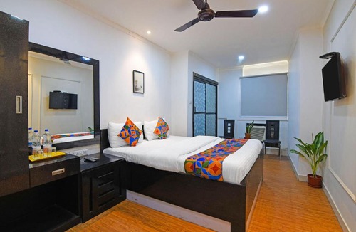 Taltala Hotel | FabHotel Demattrie Budget