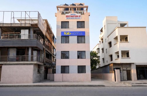 Kharadi Hotel | FabHotel Destination 42 - Nr Pheonix Mall