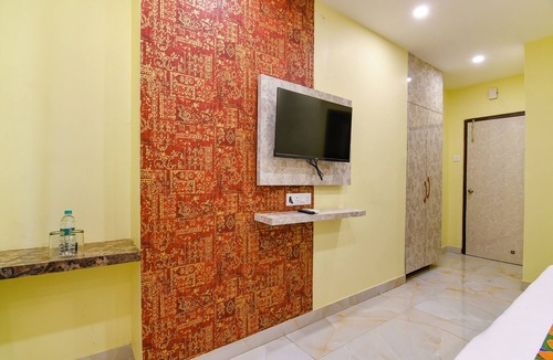 Chinar Park Hotel | Fabhotel Divine Chariot