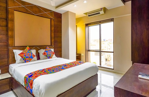 Block E Hotel | Fabhotel Eros 211