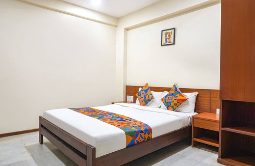 Koregaon Park Hotel | Fabhotel Executive Residency