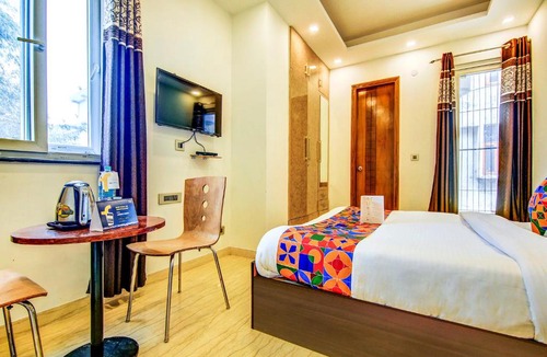 Lajpat Nagar Hotel | FabHotel Floyd