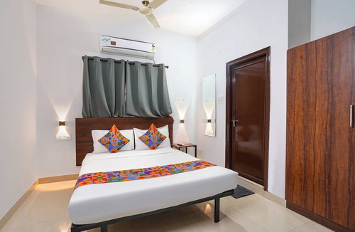 HITEC City Hotel | FabHotel Frenotel - Madhapur