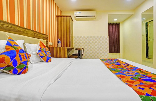 Indira Nagar Hotel | Fabhotel Galaxy Inn
