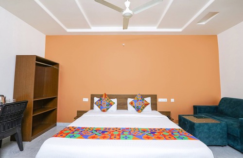 Madhapur Hotel | Fabhotel Golden Hitech