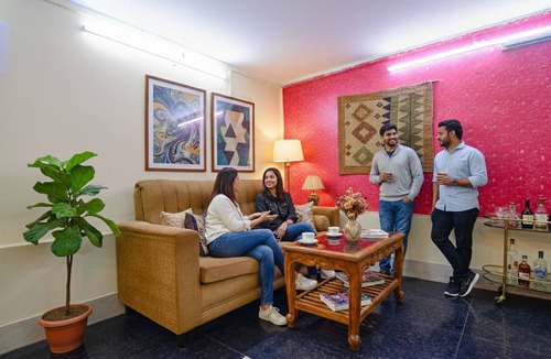 Kolkata Hotel | FabHotel Golden Imperial