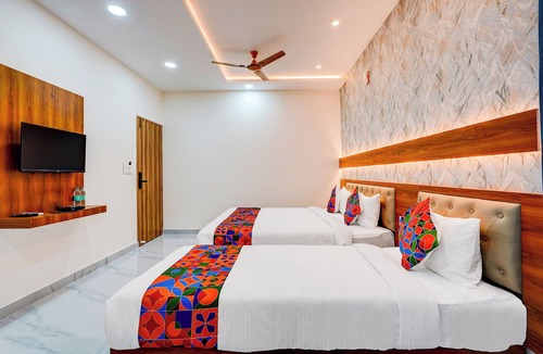 JP Nagar Hotel | FabHotel Golden Stay - JP nagar Metro