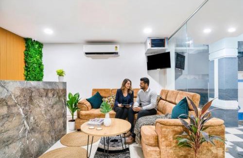 Hyderabad Hotel | FabHotel Grand Aarvi Prime - Nr Hafeezpet, Madeenaguda