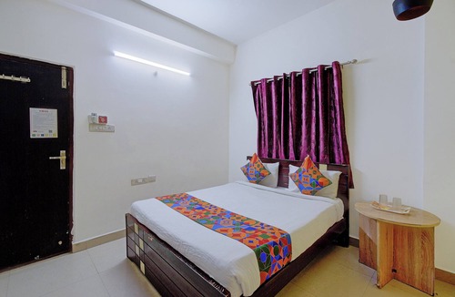 Kukatpalli Hotel | FabHotel Grand Broholic Luxury Rooms JNTU - Nr. JNTU Collegue Metro Station-Kukatpally
