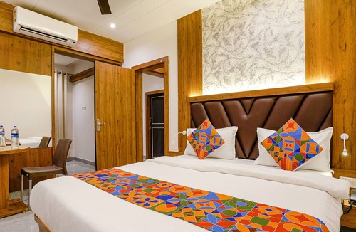 Kolegaon Hotel | Fabhotel Grand Residency
