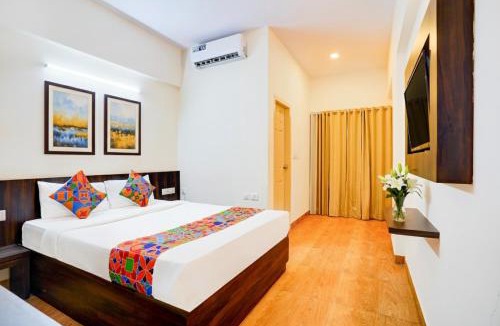 Jayanagar Hotel | FabHotel GRK Comforts