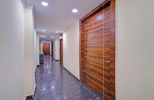 Delhi Hotel | FabHotel Havenora - Nr Maharani Bagh