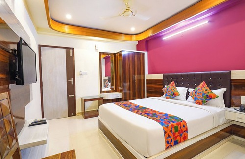 BTM Layout Hotel | FabHotel I Residency - Koramangala (Nr St. John's Hospital)
