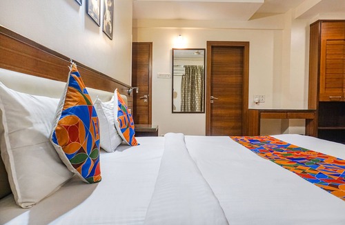 Meera Nagar Hotel | Fabhotel Irish