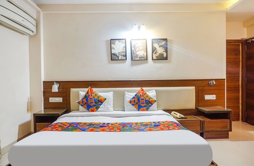 Meera Nagar Hotel | Fabhotel Irish