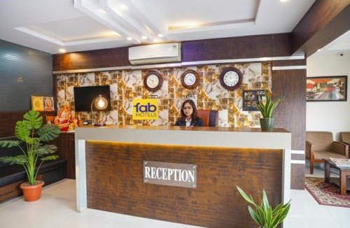 Bhopal Hotel | FabHotel Jalsa DLX