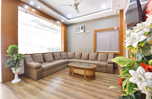 Shri Madhopur Hotel | FabHotel Jinesh - Vaishali Nagar, Jaipur