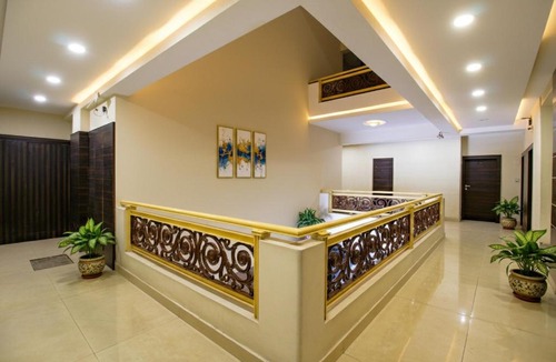 Maharana Pratap Nagar Hotel | FabHotel Kamla Regency - Rani Kamlapati Station