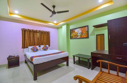 Guwahati Hotel | Fabhotel Knight Airways
