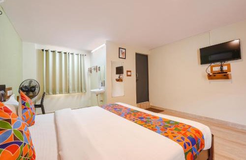 Bellandur Hotel | FabHotel La Palma Suites - Nr RMZ Eco world