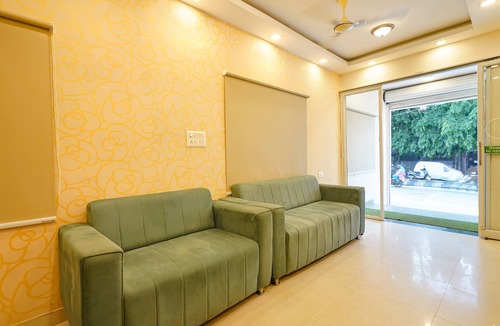 Jayanagar Hotel | FabHotel Maark Inn - Tilak Nagar, Jayanagar