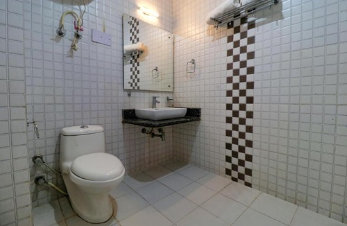 Aleo Hotel | FabHotel Mai Vrindavan