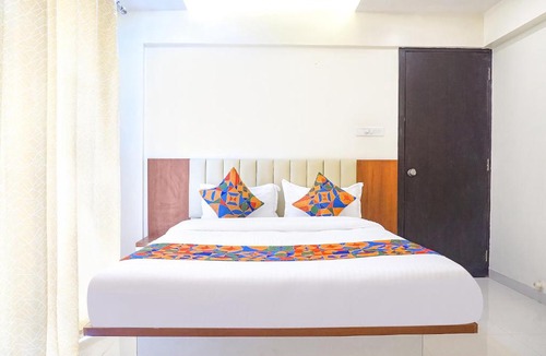 Kharadi Hotel | FabHotel Majestic Luxurious - Nr Rajaram Bhiku Pathare Stadium