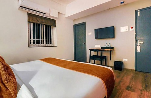 Shaikpet Hotel | Fabhotel Mallikarjun Residency