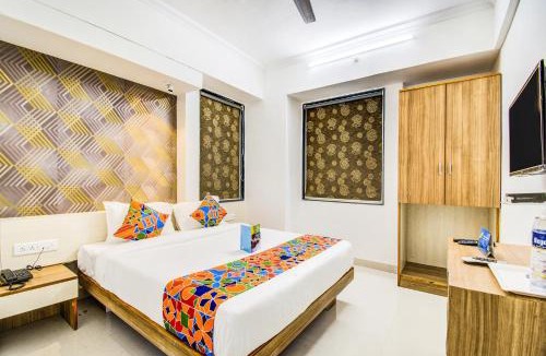 Viman Nagar Hotel | FabHotel Marvel Bliss