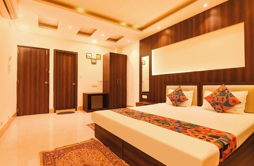 Kolkata Hotel | Fabhotel Motisarai