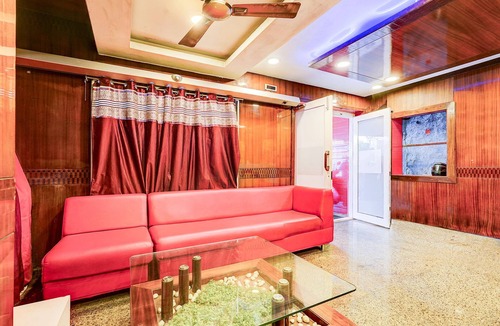 Royapettah Hotel | FabHotel New Olive Residency