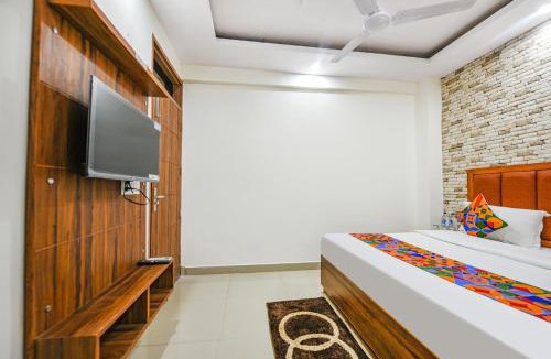 Kharar Hotel | FabHotel New Satyam