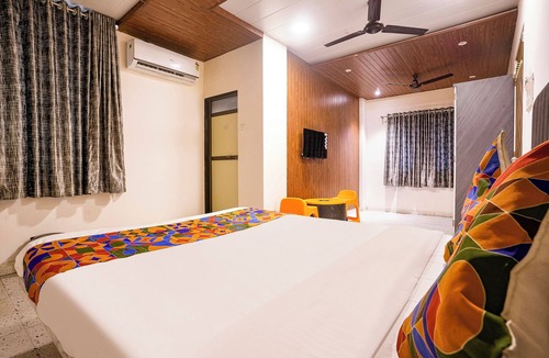 Boisar Hotel | Fabhotel Nilsa