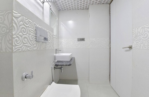 Jaipur Hotel | Fabhotel Pearl Square