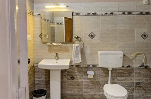 Kalka Hotel | Fabhotel Pinjore Holiday Home
