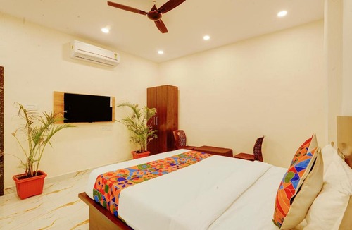 Bhopal Hotel | FabHotel PK Residency