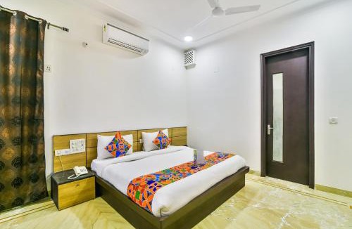 DLF City Hotel | FabHotel Rallkmas - DLF Phase 2 & MG Road Metro