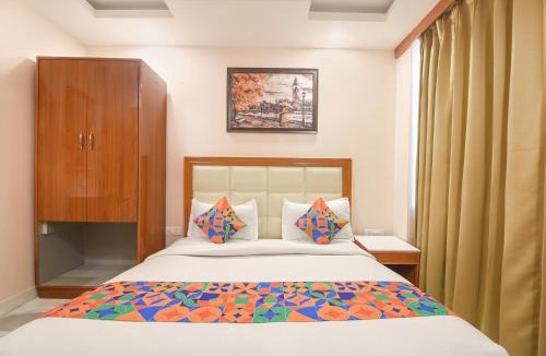 Patel Nagar Hotel | FabHotel Ramhan - Nr Patel Nagar Metro