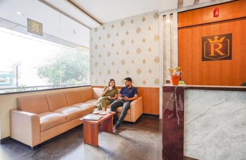 Narasapura Hotel | FabHotel Rove Inn & Suites - Nr Thammenahalli Village