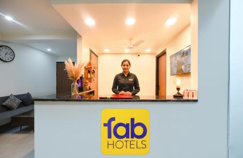 Gurugram Hotel | FabHotel RR Premium