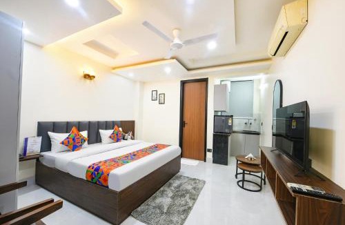 Gurugram Hotel | FabHotel RR Premium