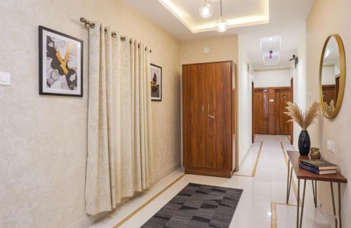 Clover Park Hotel | FabHotel RVC Grand Central
