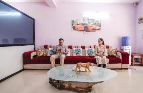 Ella Hotel | FabHotel Shadowline