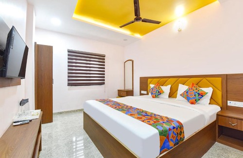 Pithampur Hotel | FabHotel Shaurya Palace, Pithampur