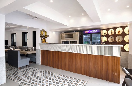 Karve Nagar Hotel | Fabhotel Shourya Regency