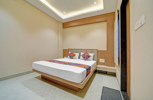 Kolar Road Hotel | Fabhotel Shri Shreeyam Stay