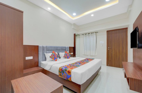 Kolar Road Hotel | Fabhotel Shri Vinayak