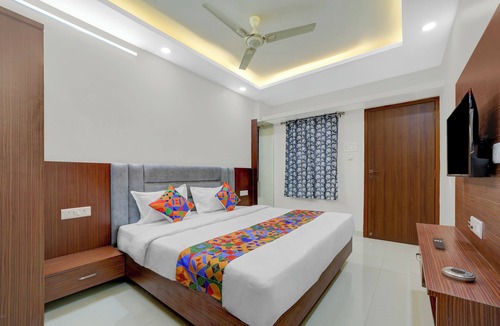 Kolar Road Hotel | Fabhotel Shri Vinayak