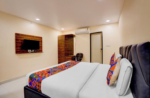 Warangal Hotel | Fabhotel Sri Narmada Grand